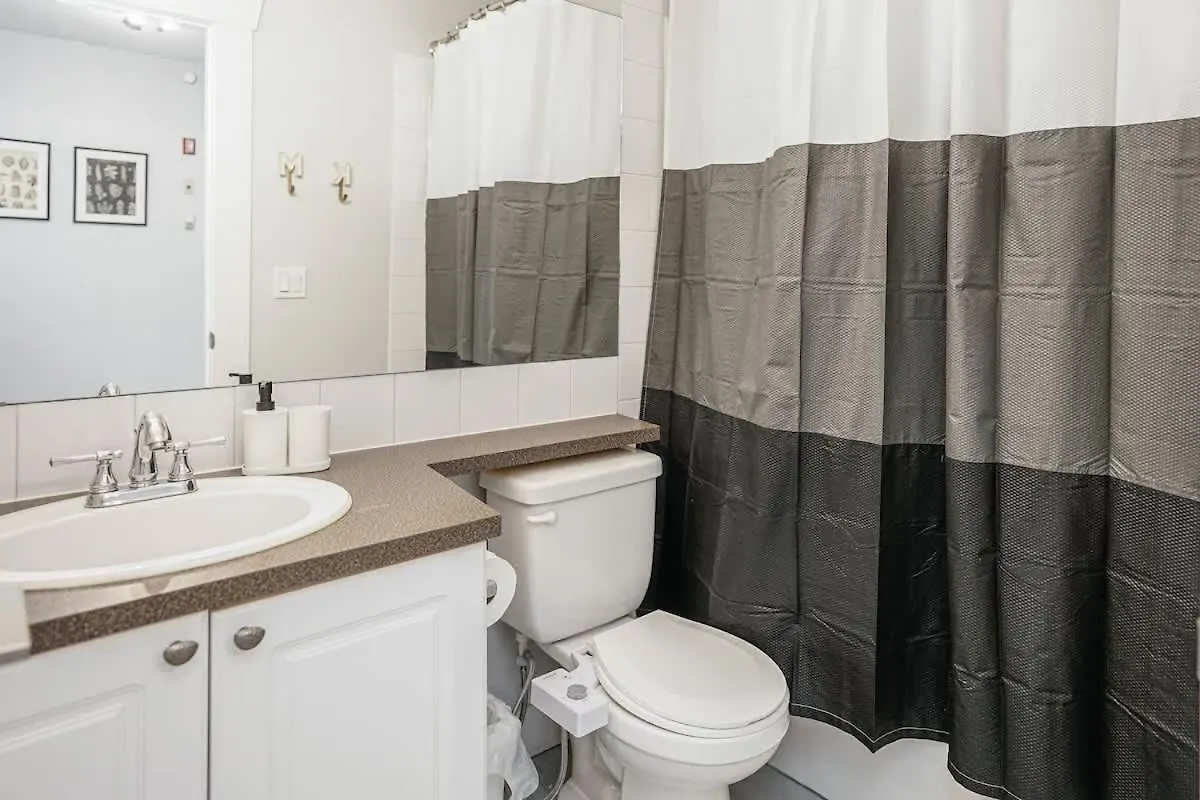 Cozy Condo W Parking Wifi Coffee 5Min2Stampede Calgary Canada