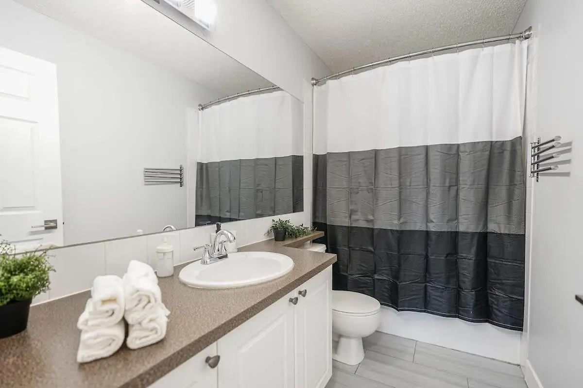 شقة Cozy Condo W Parking Wifi Coffee 5Min2Stampede YYC
